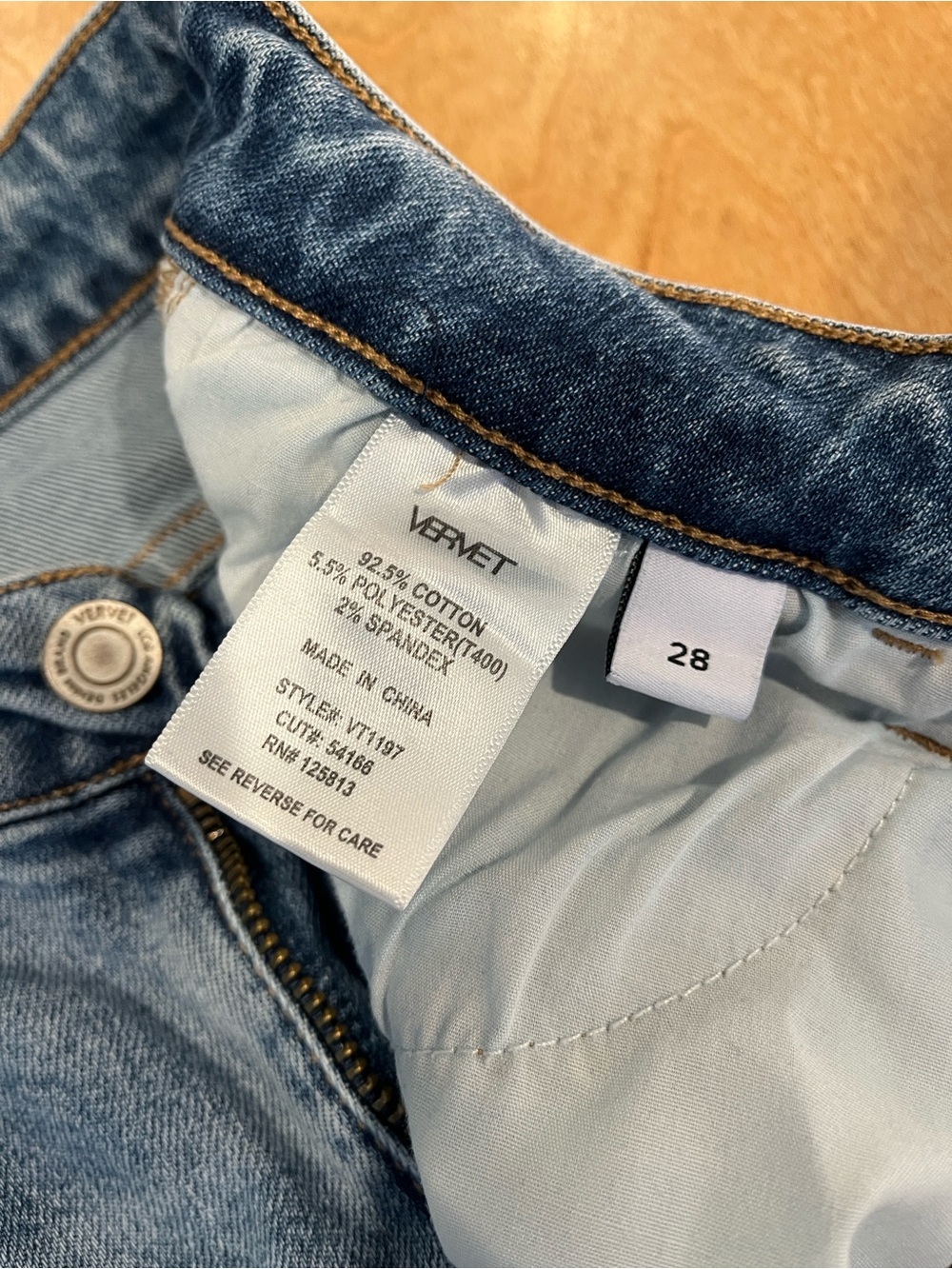 Vervet by Flying Monkey Women's Straight Leg Jeans in Light Blue - Picture 2 of 8